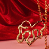 Crónicas de mi corazón  Necklaces