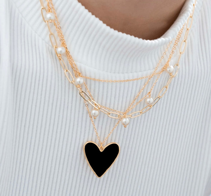 Corazón Perla Necklaces