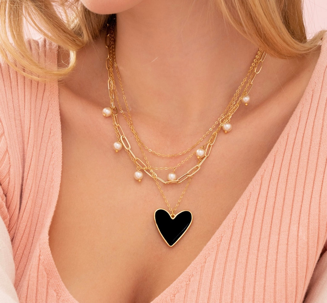 Corazón Perla Necklaces